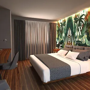 https://malaga-premium-hotel.1costadelsol.com